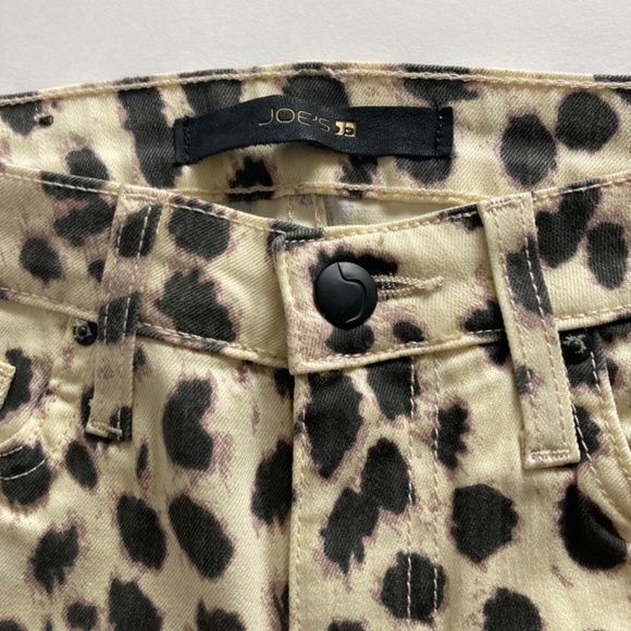 Joe’s Jeans - Animal Print - Size 24 - Picture 3 of 7